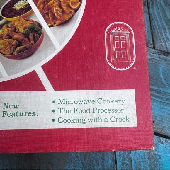 Vintage 1979 The New World Encyclopedia of Cooking Recipe Cookbook - Picture 3 of 14